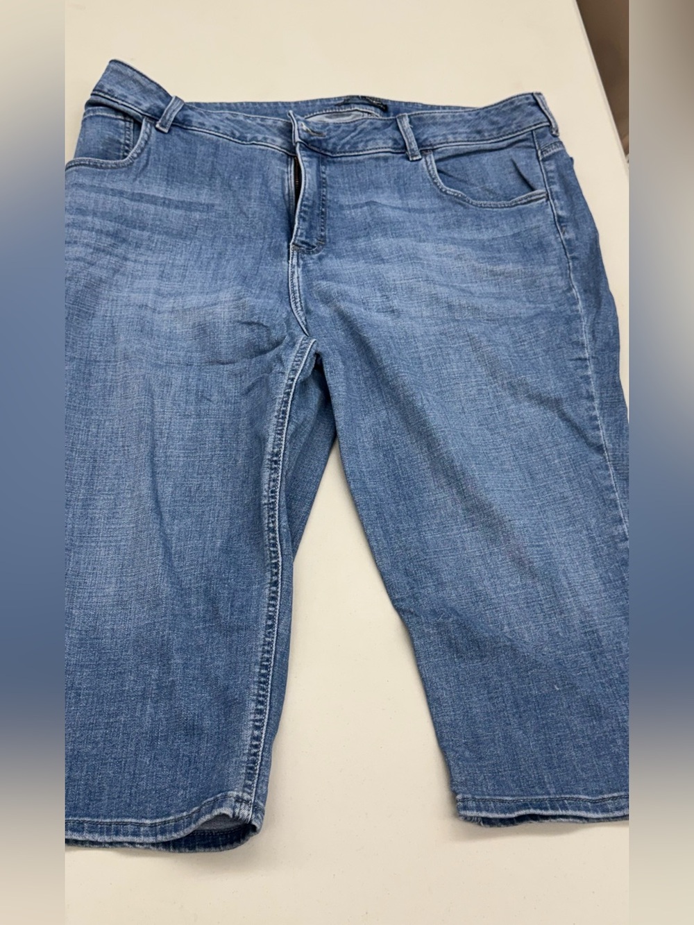 Riders by Lee Midrise Light Blue Cropped Capri Denim Jeans